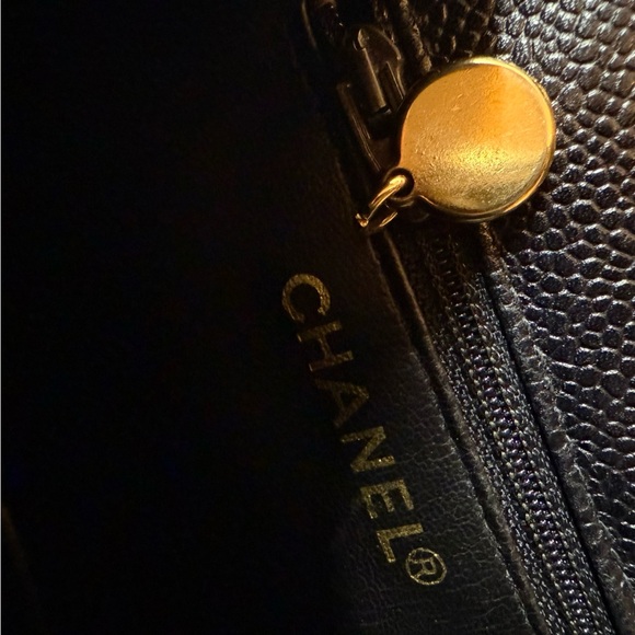 Vintage Chanel Caviar Leather Black Quilted Belt Pouch with Gold Plated Hardware - Picture 11 of 16